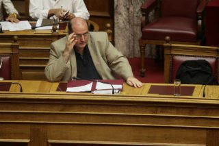 Ο Νίκος Φίλης -ευτυχώς- δεν έχει κανένα κόμπλεξ