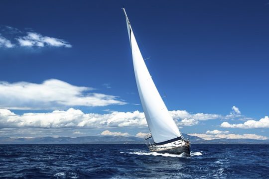 Ασπρα καράβια