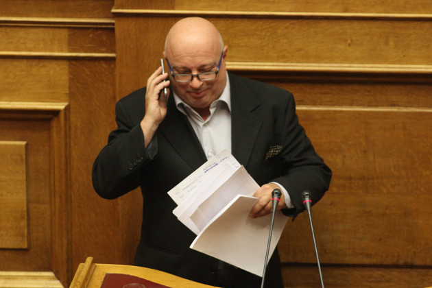 «Σας ακούω κύριε πρόεδρε…»