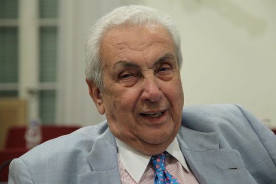 Κοντομηνάς: «Σας δείχνω στενοχωρημένος;»