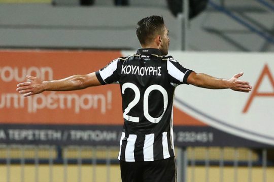 Ξένοι στο σπίτι τους….