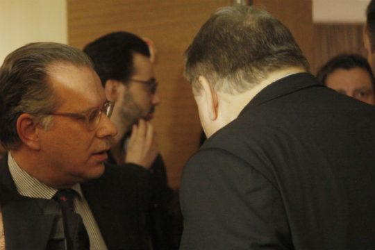 Βενιζέλος, Κουμουτσάκος. Και ξαφνικά, ξύπνησαν…
