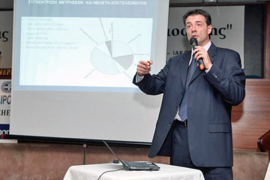 Αιχμές για Βασσάρα, αμόκ για τον Αγιαξ