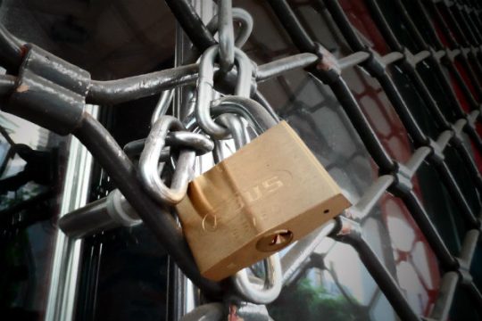 Μαγαζιά… αγωνία