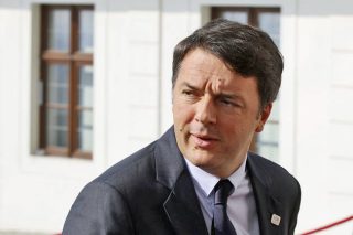 Εμπρακτη «κλoτσιά» στη λιτότητα από τον Ρέντσι