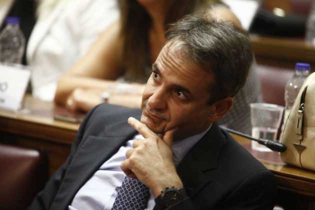 Καταργεί νόμο Παππά, μειώνει ΕΝΦΙΑ