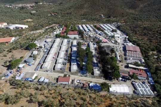 Θύμα ομαδικού βιασμού ανήλικος πρόσφυγας
