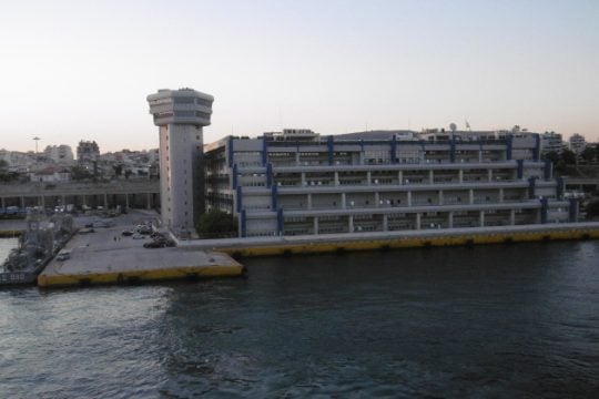 Ακυρώθηκε ο διαγωνισμός για το πλοίο που θα φιλοξενούσε πρόσφυγες