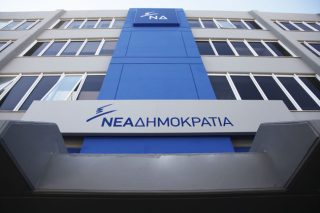 Διαξιφισμοί για άδειες και ΕΡΤ