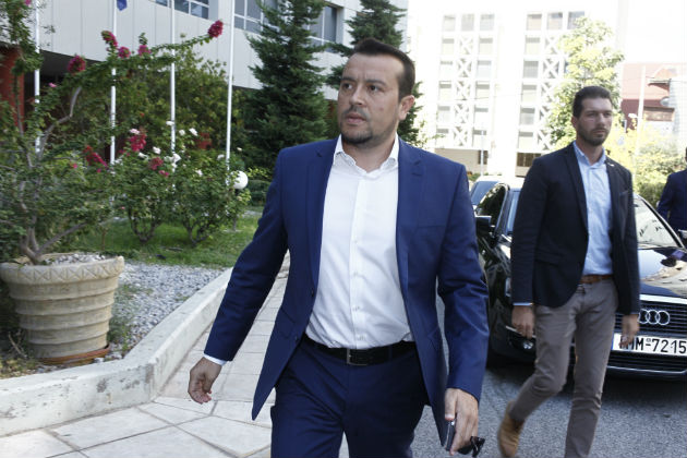 Ξεχωριστές συναντήσεις Παππά με τους υπερθεματιστές