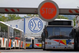 Ποιος θα λύσει το χειρόφρενο;