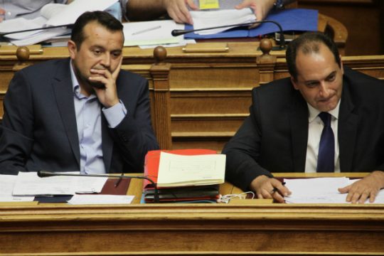Ανάκληση αδειών αν παραβιαστούν οι όροι