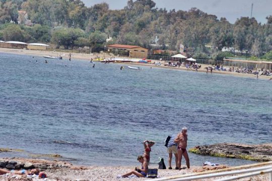 Παραχώρηση παραλιακών εκτάσεων σε τρεις δήμους