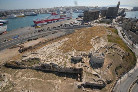 Η Ηετιώνεια Πύλη στον Πειραιά ετοιμάζεται για το κοινό