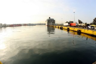 Ρίχνουν άγκυρες τα πλοία όλων των κατηγοριών