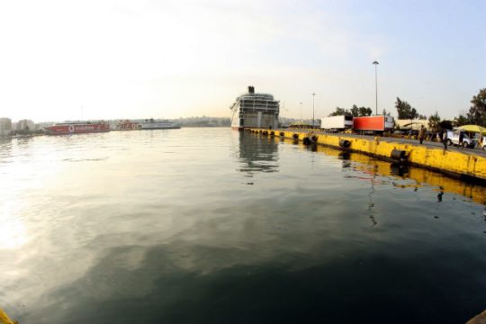 Ρίχνουν άγκυρες τα πλοία όλων των κατηγοριών