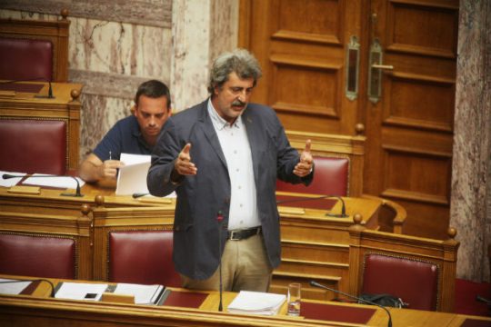 Στα «μανταλάκια»