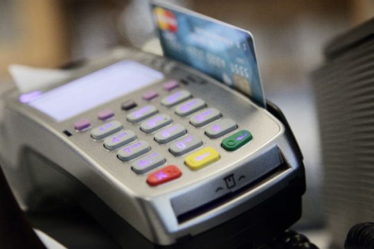 Μοναδικό «αγκάθι» οι ακατάσχετοι λογαριασμοί
