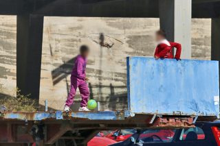 Κακοποίηση ανήλικων προσφύγων στο Τμήμα