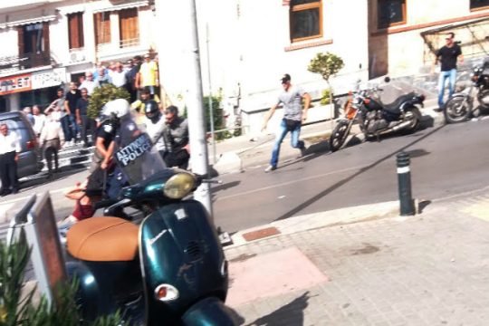 Επεισόδια για το προσφυγικό στο Ρέθυμνο – Τρεις τραυματίες