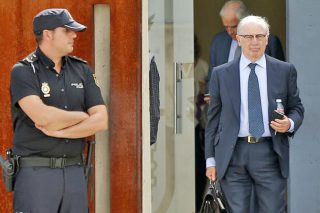 «Ληστεία» με κρυφές πιστωτικές κάρτες