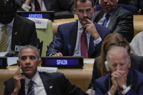 Ευχολόγια και επικρίσεις για τους ξεχασμένους στη Συρία