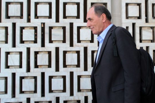 Προαπαιτούμενα και εκκρεμή νομοσχέδια «χτένισαν» οι δανειστές