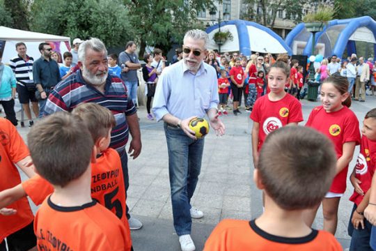 Γέμισε μπάλες χάντμπολ η Κοτζιά