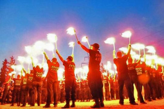 Να μην περάσει η ναζιστική φιέστα στις Θερμοπύλες