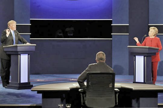 Η Χίλαρι ανακηρύχτηκε νικήτρια της τηλεμαχίας