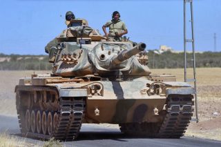 Ασαντ και Τουρκία επελαύνουν στη Συρία