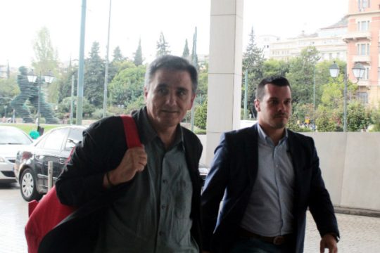 Ψάχνουν τα πρόσωπα για το υπερταμείο – διαφωνία για τα κουπόνια