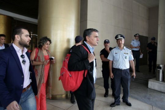 Το «κούρεμα» των πλεονασμάτων στην κρίση των δανειστών