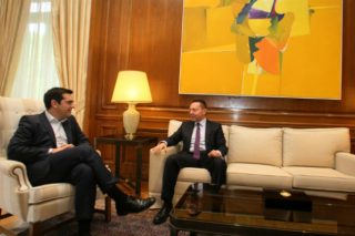 Τετ α τετ Τσίπρα – Στουρνάρα μετά την «έφοδο»