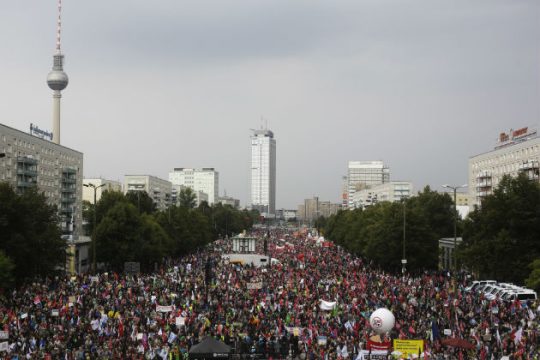 Μαζικές διαδηλώσεις κατά της ΤΤΙΡ στην Γερμανία