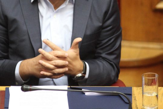 «Πόλεμος» και παρασκήνια