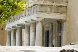 Ελληνικό Επινέ χωρίς Μιτεράν