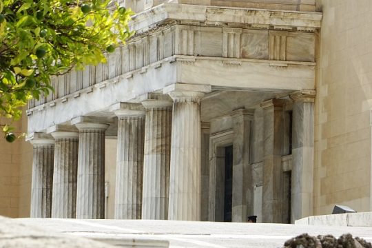 Ελληνικό Επινέ χωρίς Μιτεράν