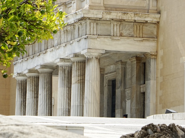 Ελληνικό Επινέ χωρίς Μιτεράν