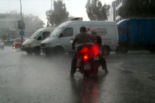 Σοβαρά προβλήματα από την κακοκαιρία