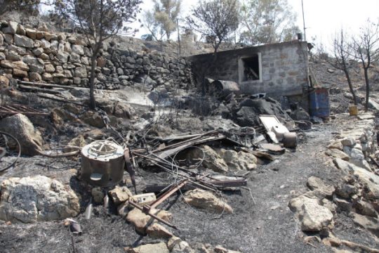 Κατέληξε η 64χρονη που είχε τραυματιστεί στην πυρκαγιά της Χίου