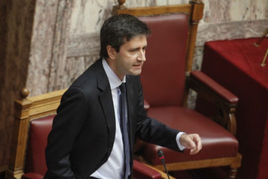 Η κυβέρνηση έχει «πλήρη εμπιστοσύνη σε ΕΛΣΤΑΤ και Eurostat»