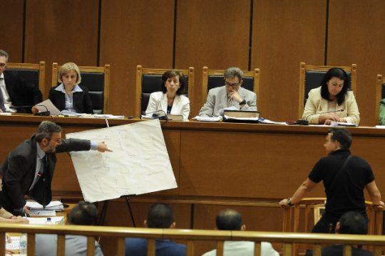 Αρχίζει ξανά η δίκη της Χρυσής Αυγής