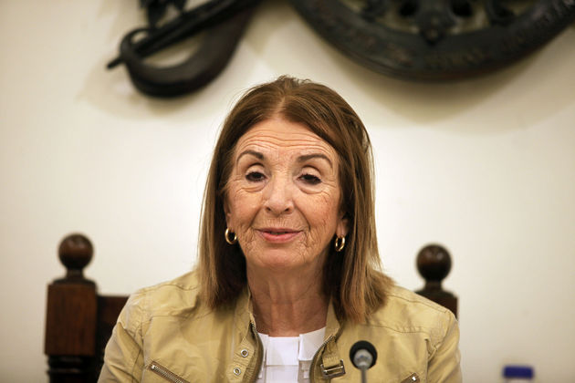 Κόντρα στην επιτροπή Θεσμών για τους νέους καναλάρχες