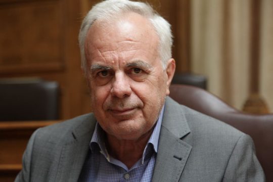 Νομιμοποίηση εκ νέου του κράτους και της πολιτικής