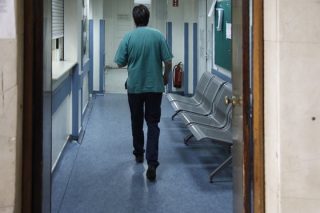 Στον αέρα 1.200 επικουρικοί γιατροί