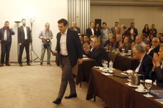 Νηνεμία αλλά και αγωνία εν όψει ανασχηματισμού