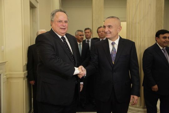 Επιστολή-κόλαφος Κοτζιά στον επίτροπο
