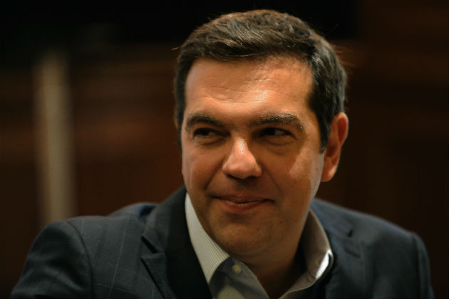 Τα έσοδα κόβουν τον «κόφτη»
