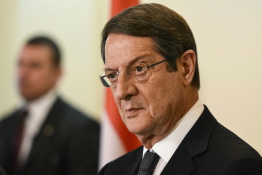 Χωρίς κοινή γραμμή (και αρχηγούς) ο Αναστασιάδης στην Ελβετία